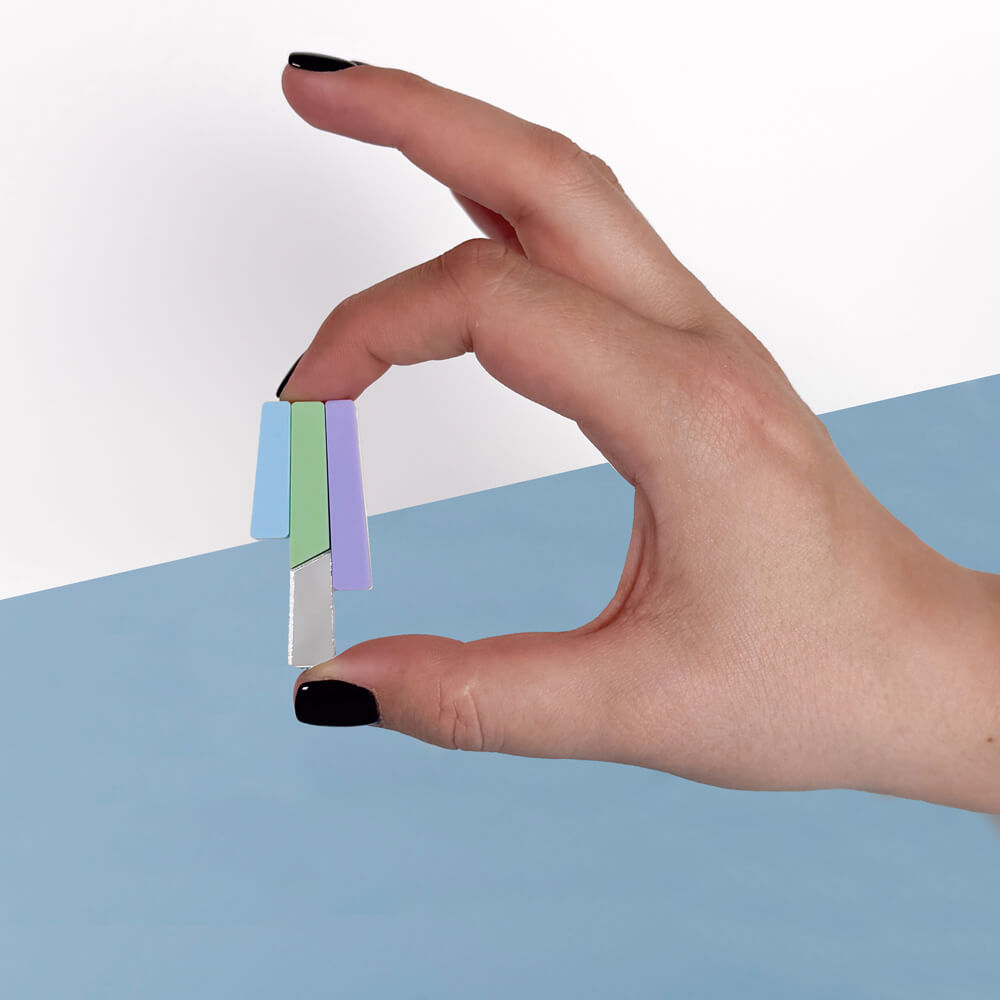 Clio – Orecchini in Plexiglas Medi Colorati
