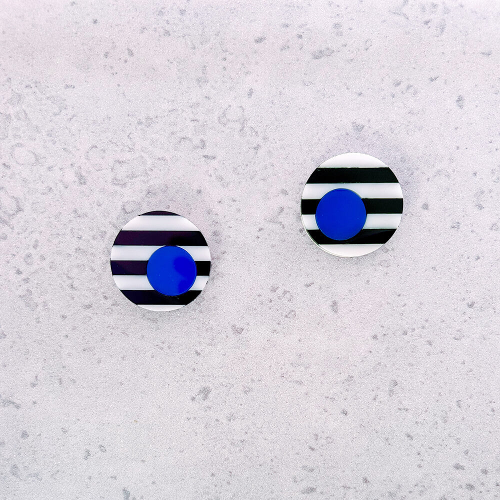 Optica Tondo – Orecchini in Plexiglas a righe
