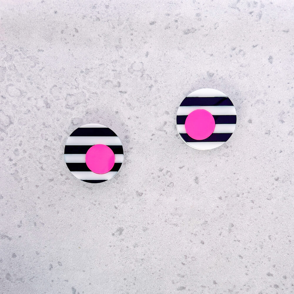 Optica Tondo – Orecchini in Plexiglas a righe