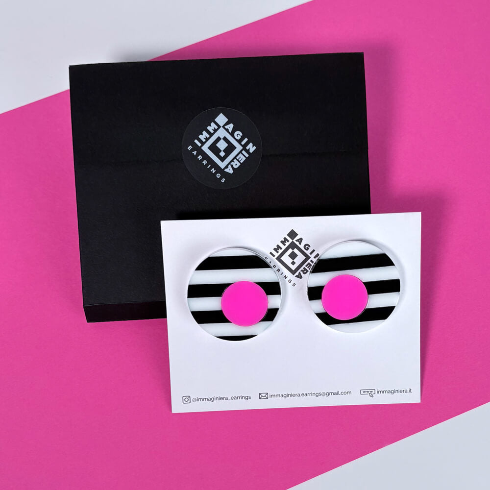 Optica Tondo – Orecchini in Plexiglas a righe